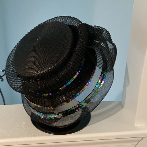 B. Watt of Louisville Derby Hat. Black with Bow and Sequined details - Picture 4 of 8